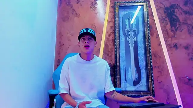 tommy bigcock19  online show from December 23, 8:23 am