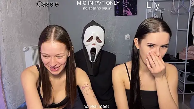 girls secrets online show from March 24, 10:20 am