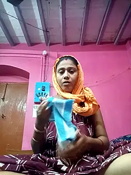 Hooghlypinkivabi online show from February 4, 12:44 pm