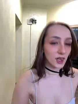 LuxBrunette  online show from April 4, 5:16 am
