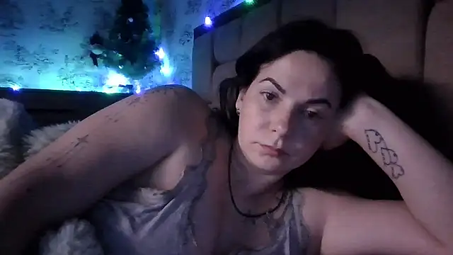 Snapshot of SKYNate chatting on January 10, 6:48 am SKYNate online show from January 10, 6:48 am