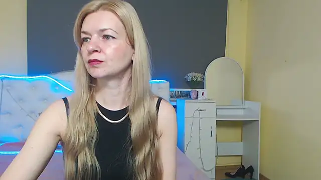 MelissaTyler online show from May 10, 5:12 am
