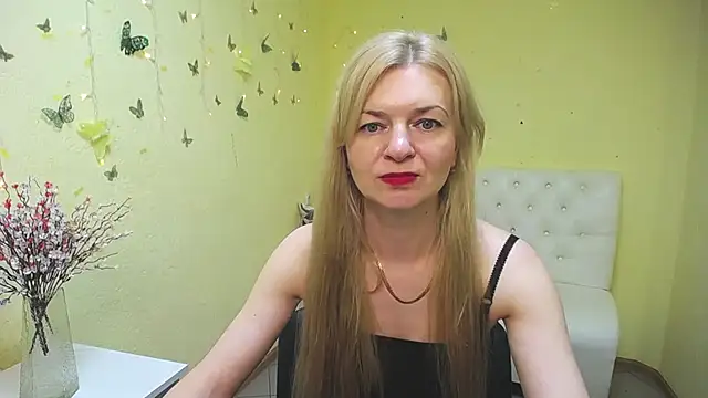 MelissaTyler online show from May 13, 11:18 am