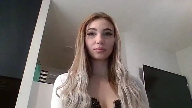 TeenLily online show from January 13, 8:47 pm