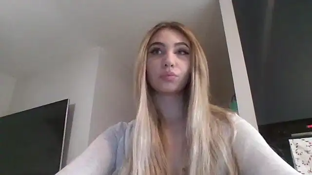 TeenLily online show from February 20, 8:09 pm