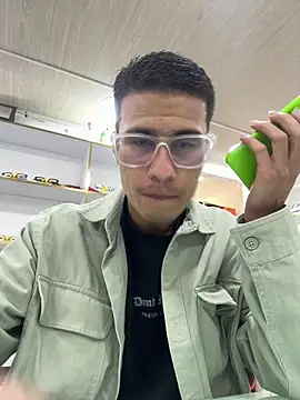 Latin Paisa Boy online show from February 11, 3:17 pm