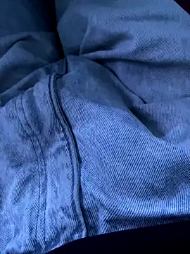 Snapshot of LittleGuy_2007 chatting on January 7, 12:35 am LittleGuy 2007 online show from January 7, 12:35 am