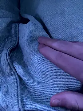 Snapshot of LittleGuy_2007 chatting on January 8, 10:45 pm LittleGuy 2007 online show from January 8, 10:45 pm