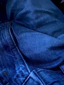 Snapshot of LittleGuy_2007 chatting on January 16, 8:02 pm LittleGuy 2007 online show from January 16, 8:02 pm