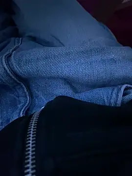 Snapshot of LittleGuy_2007 chatting on February 8, 11:08 pm LittleGuy 2007 online show from February 8, 11:08 pm