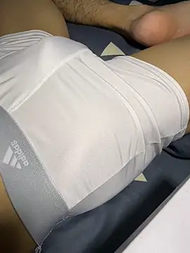 Snapshot of phinn18400 chatting on March 30, 6:31 pm phinn18400 online show from March 30, 6:31 pm