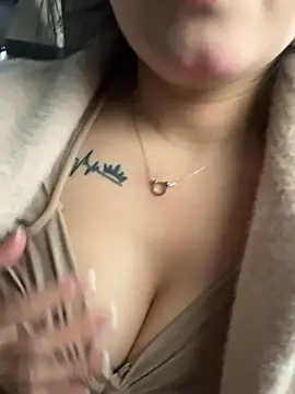 Molly-xiao online show from March 6, 9:06 am