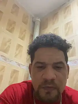 Snapshot of Dominicanobb chatting on May 10, 6:40 am Dominicanobb online show from May 10, 6:40 am