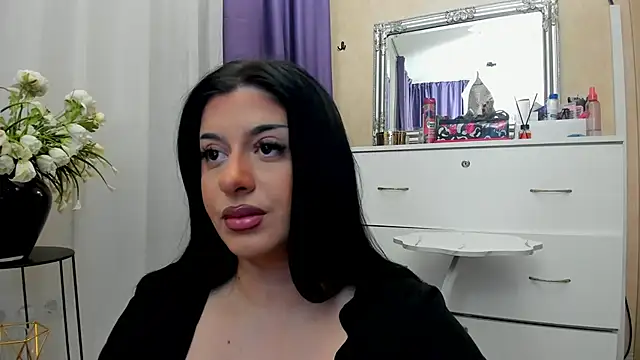 NayaNoirX online show from January 7, 4:20 pm