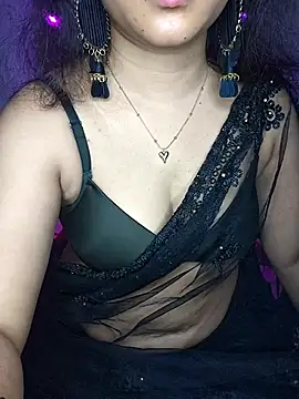 Saumyy online show from February 25, 5:22 pm