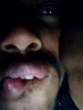 Snapshot of theboyas chatting on January 14, 2:17 am theboyas online show from January 14, 2:17 am