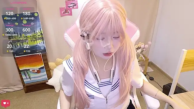 cuteqiqi online show from May 24, 2:00 pm