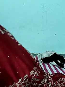 Snapshot of Yours-Zeenat chatting on January 5, 7:39 pm Yours-Zeenat online show from January 5, 7:39 pm