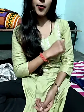 Snapshot of Yours-Zeenat chatting on January 10, 1:02 pm Yours-Zeenat online show from January 10, 1:02 pm