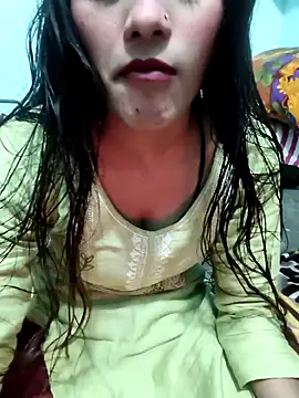 Snapshot of Yours-Zeenat chatting on January 14, 12:22 pm Yours-Zeenat online show from January 14, 12:22 pm