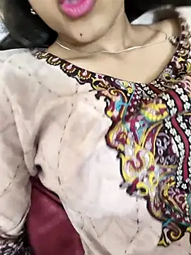 Yours-Zeenat online show from April 25, 10:18 am