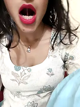 Yours-Zeenat online show from May 8, 5:57 am