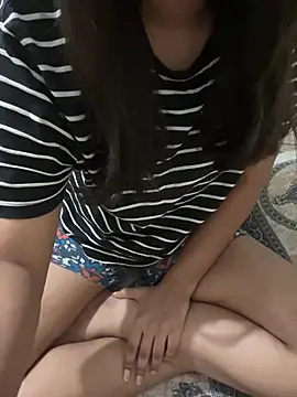Snapshot of geetanjali_singh chatting on July 8, 7:51 pm geetanjali singh online show from July 8, 7:51 pm