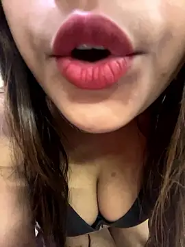 Snapshot of Luxuryalexa986 chatting on January 10, 6:15 am Luxuryalexa986 online show from January 10, 6:15 am