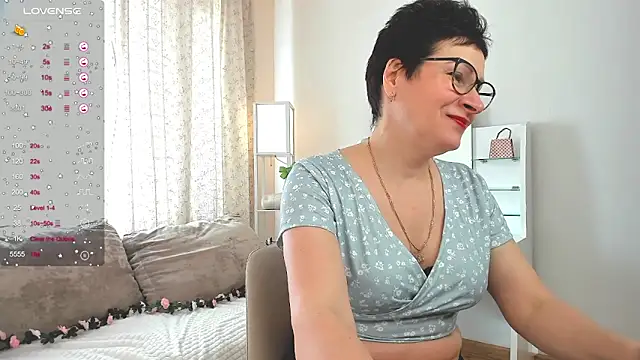 JennyMons online show from March 30, 8:37 am