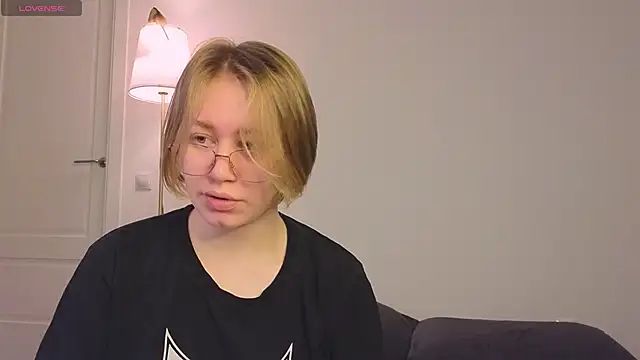 Snapshot of starsonthesky chatting on January 15, 5:34 am starsonthesky online show from January 15, 5:34 am