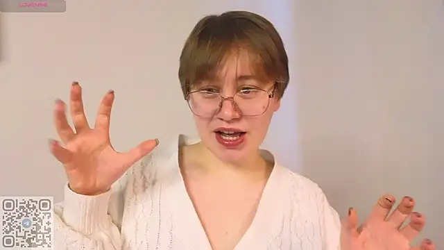 Snapshot of starsonthesky chatting on February 1, 10:25 am starsonthesky online show from February 1, 10:25 am