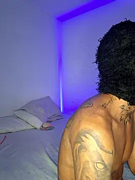  keylafisher  online show from January 10, 3:19 am