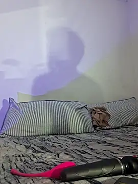  keylafisher  online show from March 24, 5:18 pm