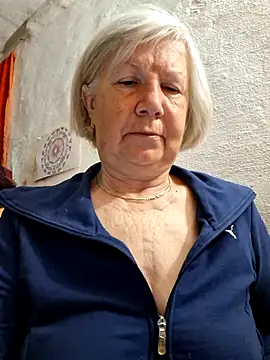 KlaudiaDarling online show from May 5, 1:24 am