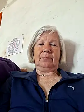KlaudiaDarling online show from May 7, 7:03 am