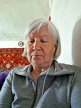 KlaudiaDarling online show from May 8, 10:20 am