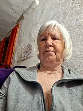 KlaudiaDarling online show from May 8, 10:48 pm