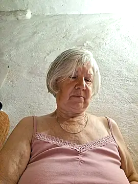 KlaudiaDarling online show from June 28, 7:09 pm