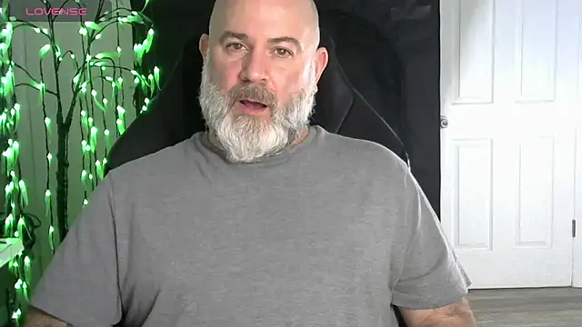 XJJ77x online show from February 17, 1:13 am