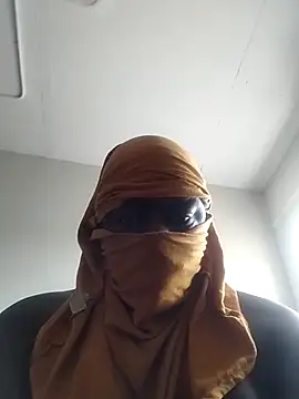 Bra-G online show from February 27, 6:57 am