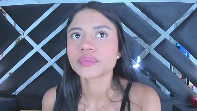 melody  sweet  online show from February 13, 8:05 pm