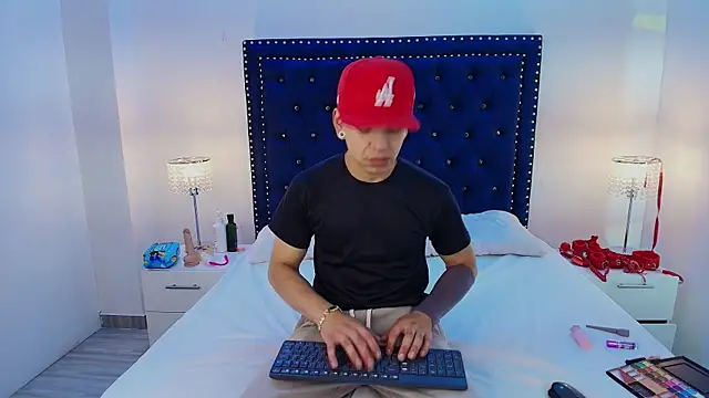Jaden and sofia online show from May 9, 3:23 am