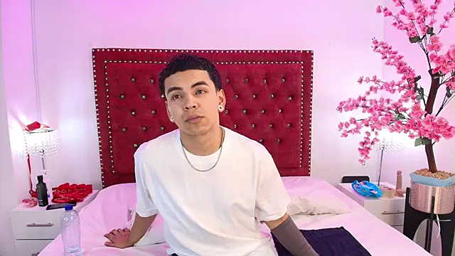 Jaden and sofia online show from May 17, 3:04 am