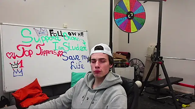 Daniel Shawnn online show from February 5, 2:43 pm