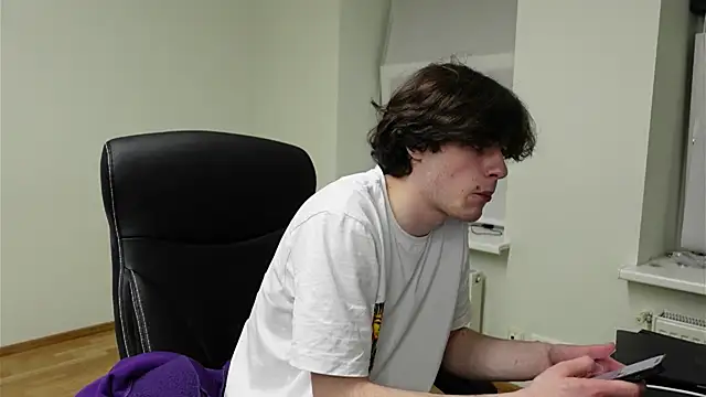 Daniel Shawnn online show from March 31, 8:53 pm