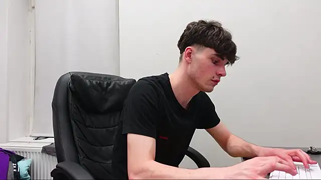Daniel Shawnn online show from April 9, 10:26 pm