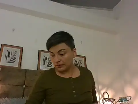 kat paradise online show from February 17, 11:50 am