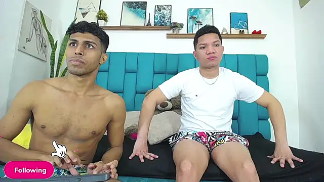 Interracial Snow Bunny online show from May 15, 9:11 pm