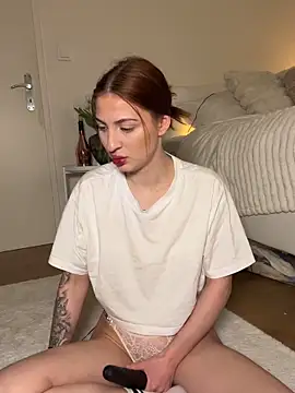 xvicoo online show from March 11, 6:25 pm