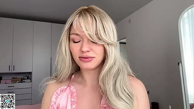 Missfit  online show from January 19, 8:29 am